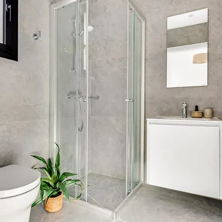 Apartment Sanders Crystal 1