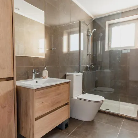 Sanders Crystal 1 * Limassol